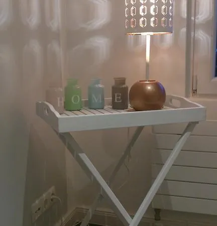 Patio 3 *